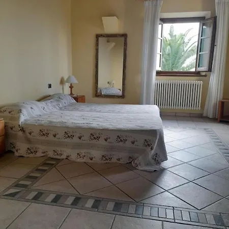 Olive Tree Farmstay Lamporecchio