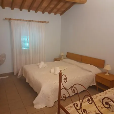 Olive Tree Farmstay Affittacamere 3*